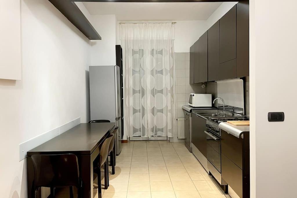 Apartamento Amazing Flat With Terrace Milán Exterior foto