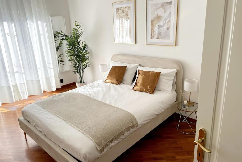 Apartamento Amazing Flat With Terrace Milán Exterior foto