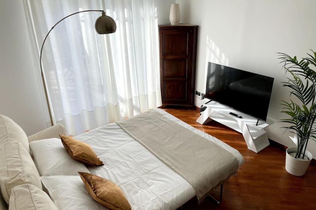 Apartamento Amazing Flat With Terrace Milán Exterior foto