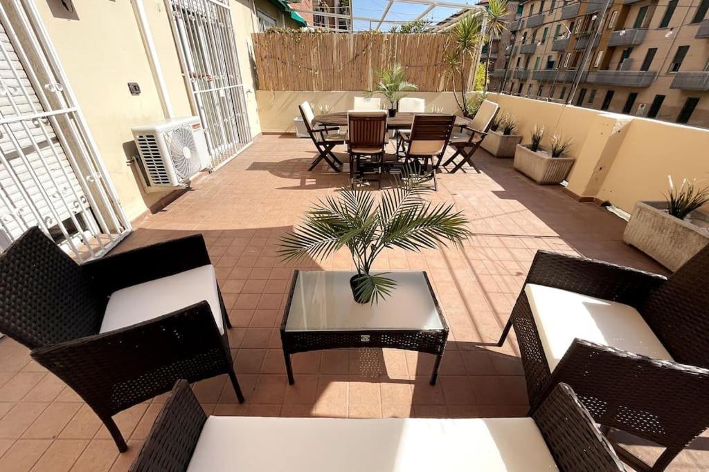 Apartamento Amazing Flat With Terrace Milán Exterior foto