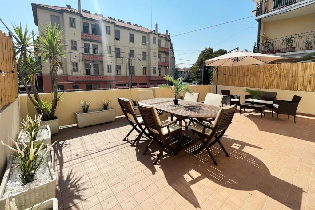 Apartamento Amazing Flat With Terrace Milán Exterior foto